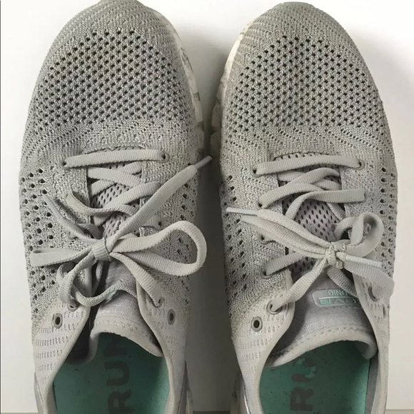 Under Armour 65 Women's HOVR Sonic NC Running Shoe size 9 - Picture 3 of 7